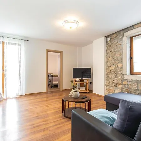 Holiday home Two-bedroom Holiday In Selce
