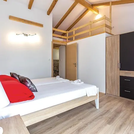 Holiday home Two-bedroom Holiday In Selce